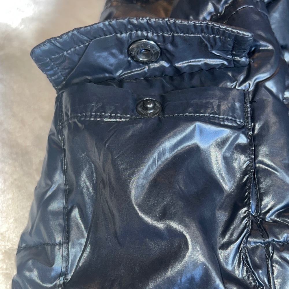 Reposhed Black Puffer Jacket for Kids - Picture 7 of 13